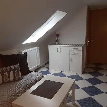 Ruhige Karlsruhe: Ideal Für Monteure Und Geschäftsreisende Apartment *